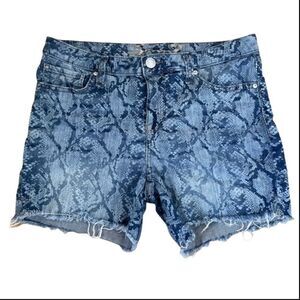 Seven 7 Animal print denim shorts ~ size 8 ~ frayed hem ~ perfect for summer